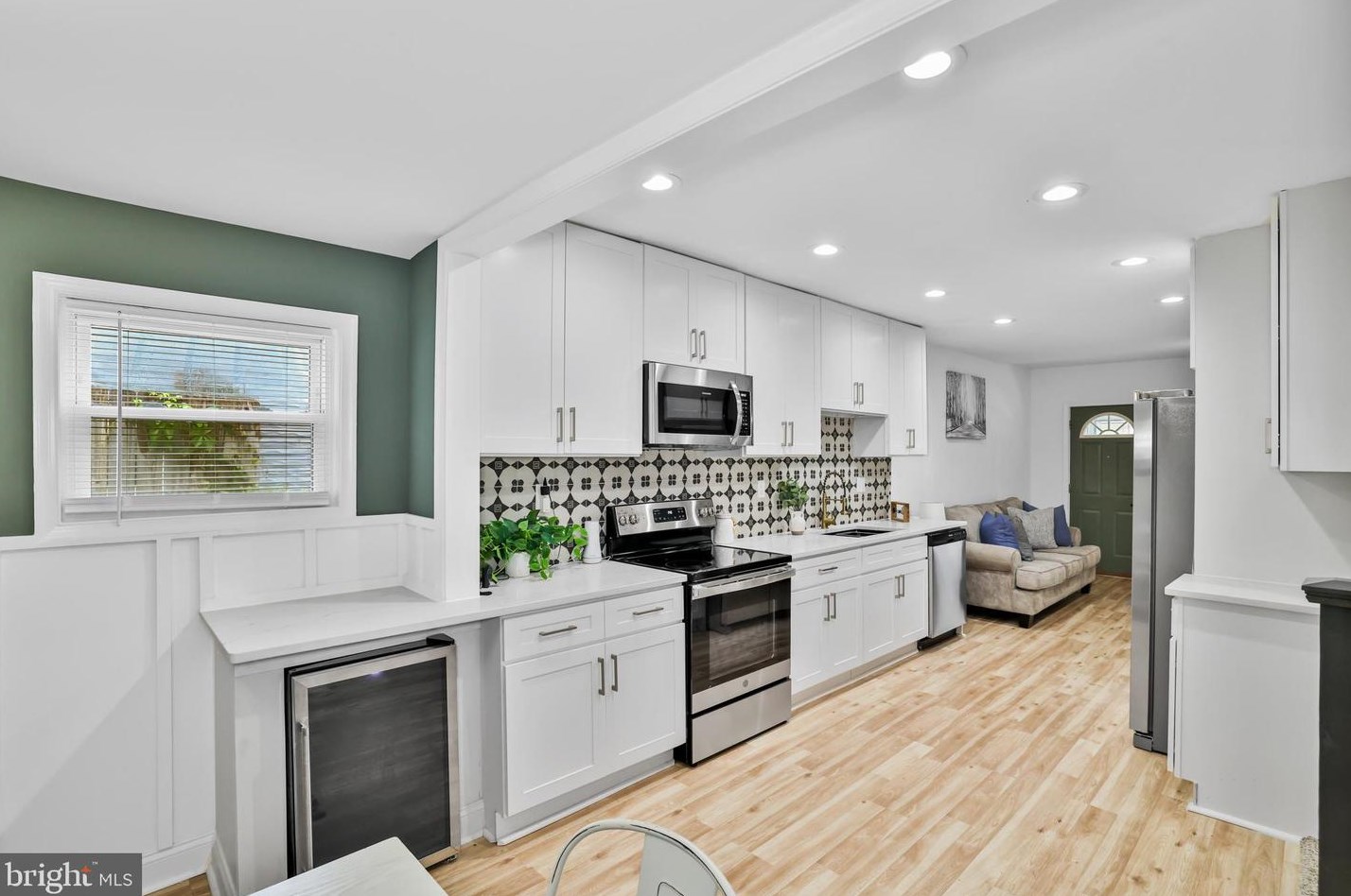 5818 Crown St, Capitol Heights MD 20743-2005 exterior