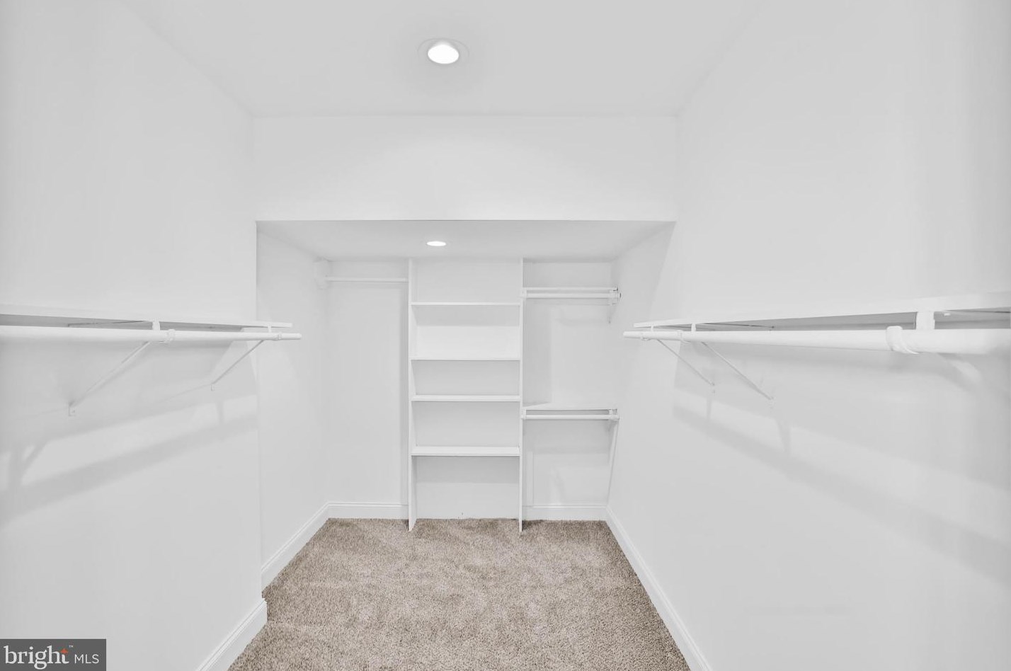 5818 Crown St, Capitol Heights MD 20743-2005 exterior