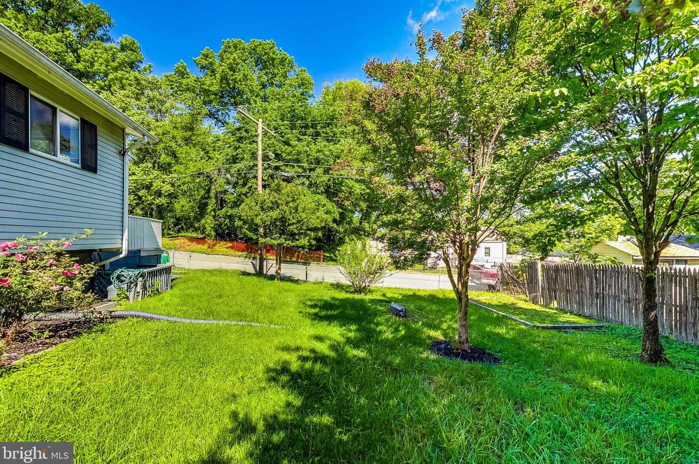 1011 Iago Ave, Capitol Heights MD 20743-3916 exterior