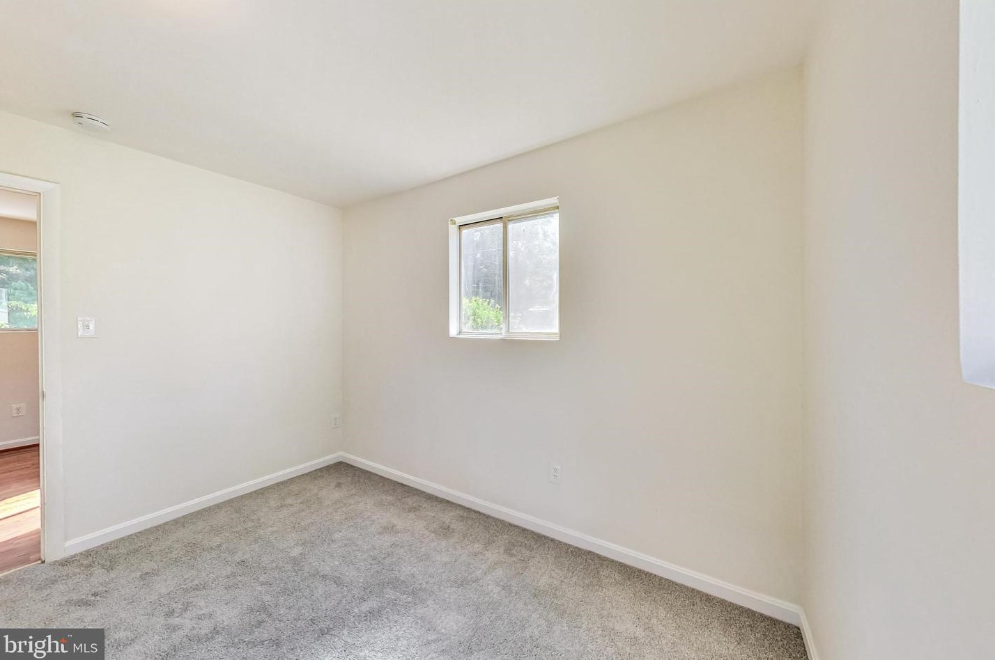 1011 Iago Ave, Capitol Heights MD 20743-3916 exterior