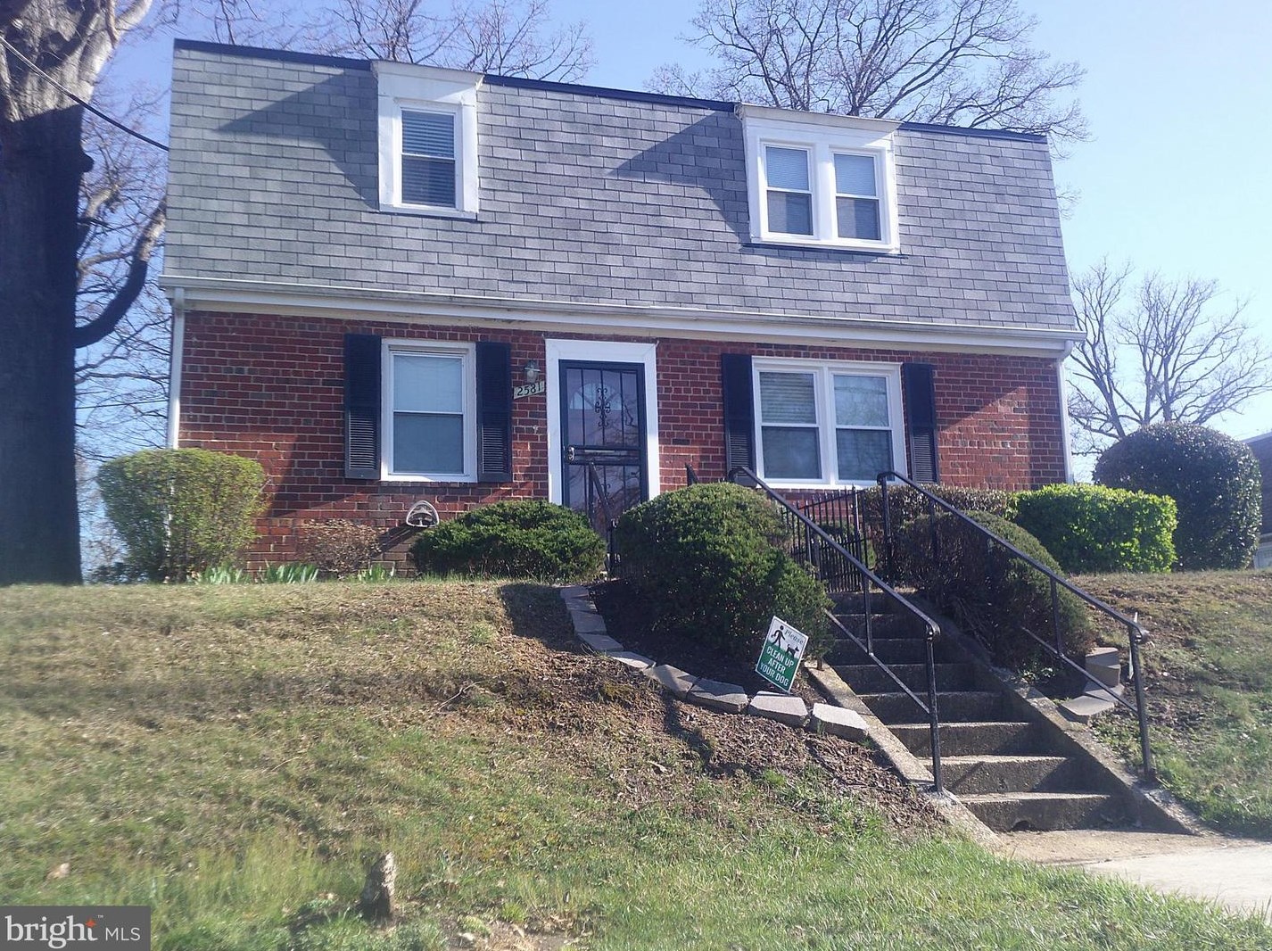 2581 Iverson St, Temple Hills, MD 20748-3105