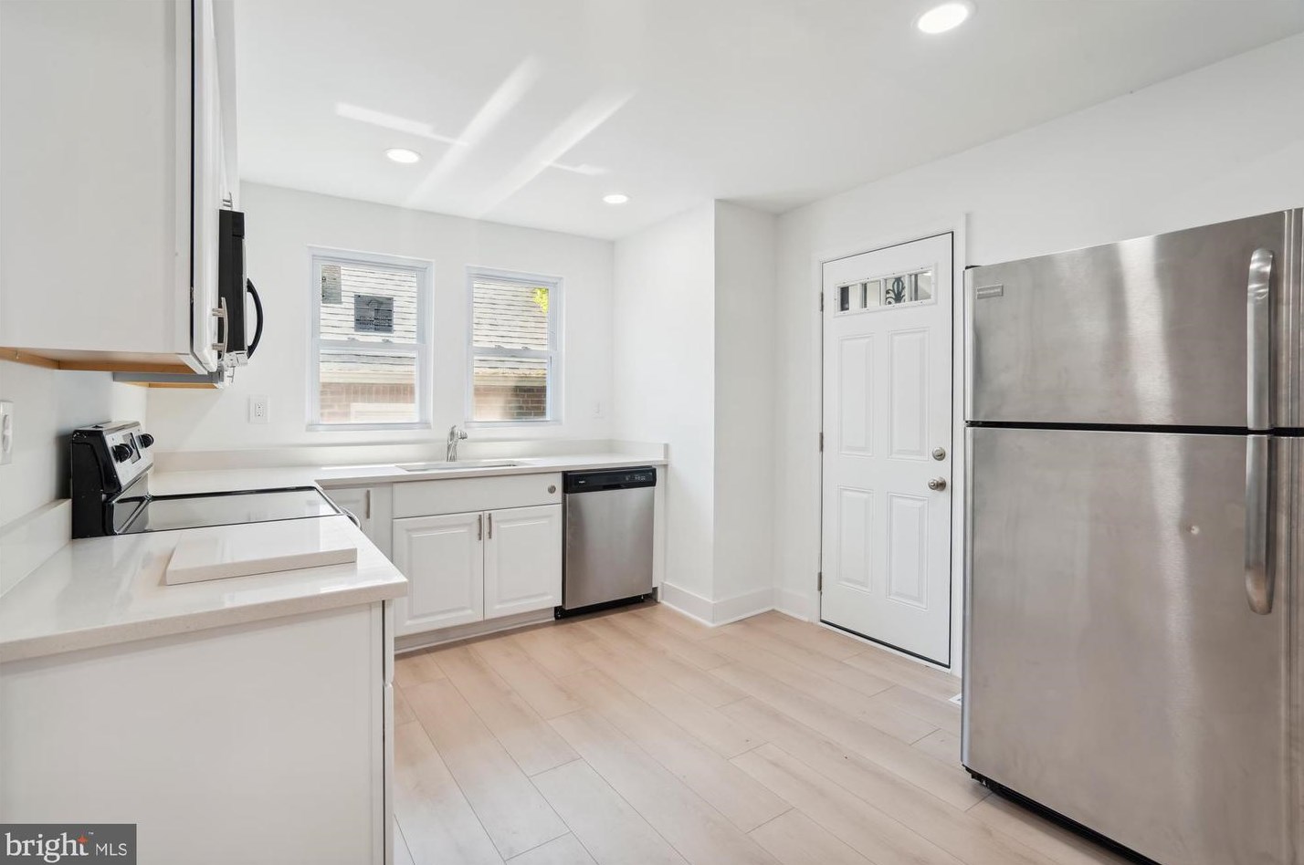 5027 Fable St, Capitol Heights MD 20743-4020 exterior