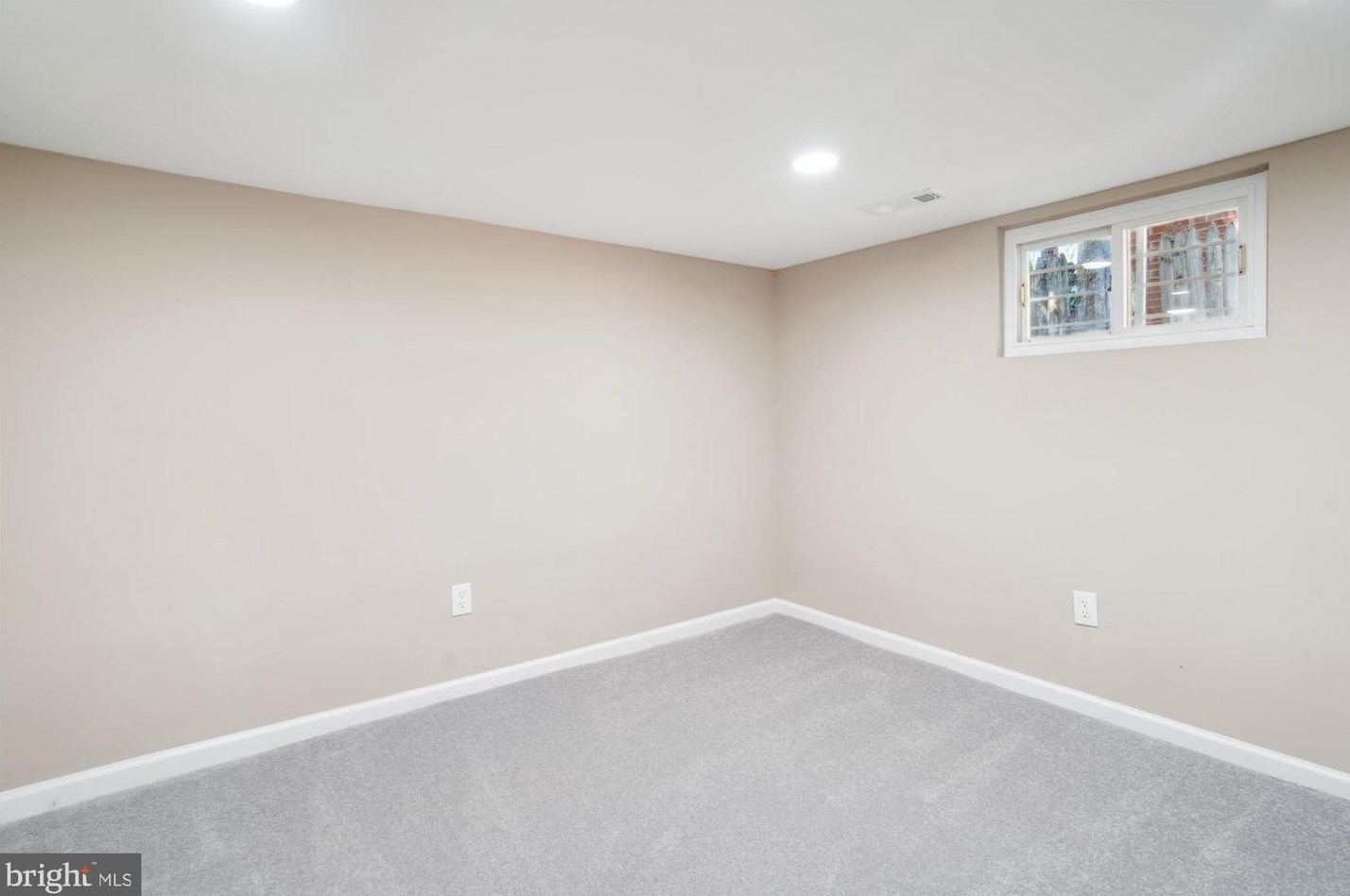 5027 Fable St, Capitol Heights MD 20743-4020 exterior