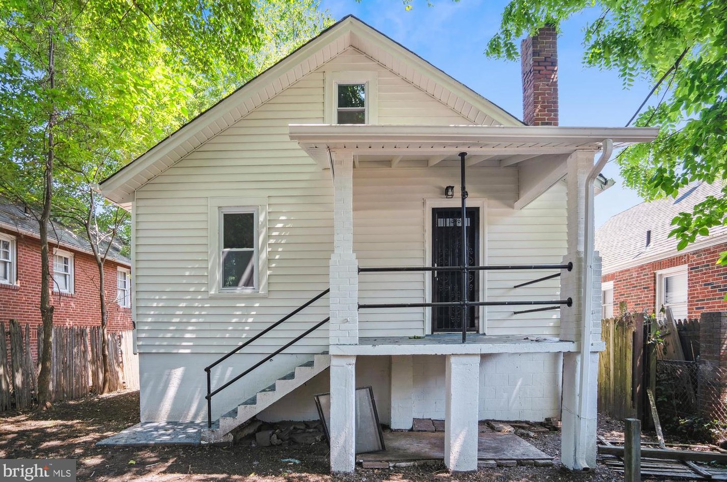 5027 Fable St, Capitol Heights MD 20743-4020 exterior