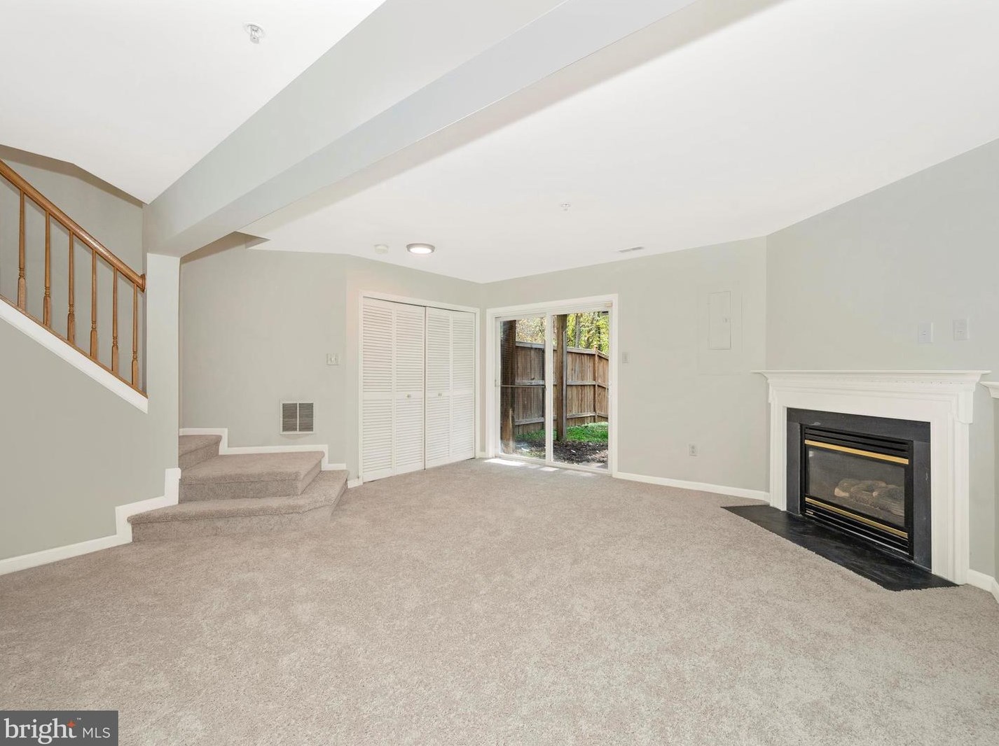 10201 Tulip Tree Dr, Bowie, MD 20721