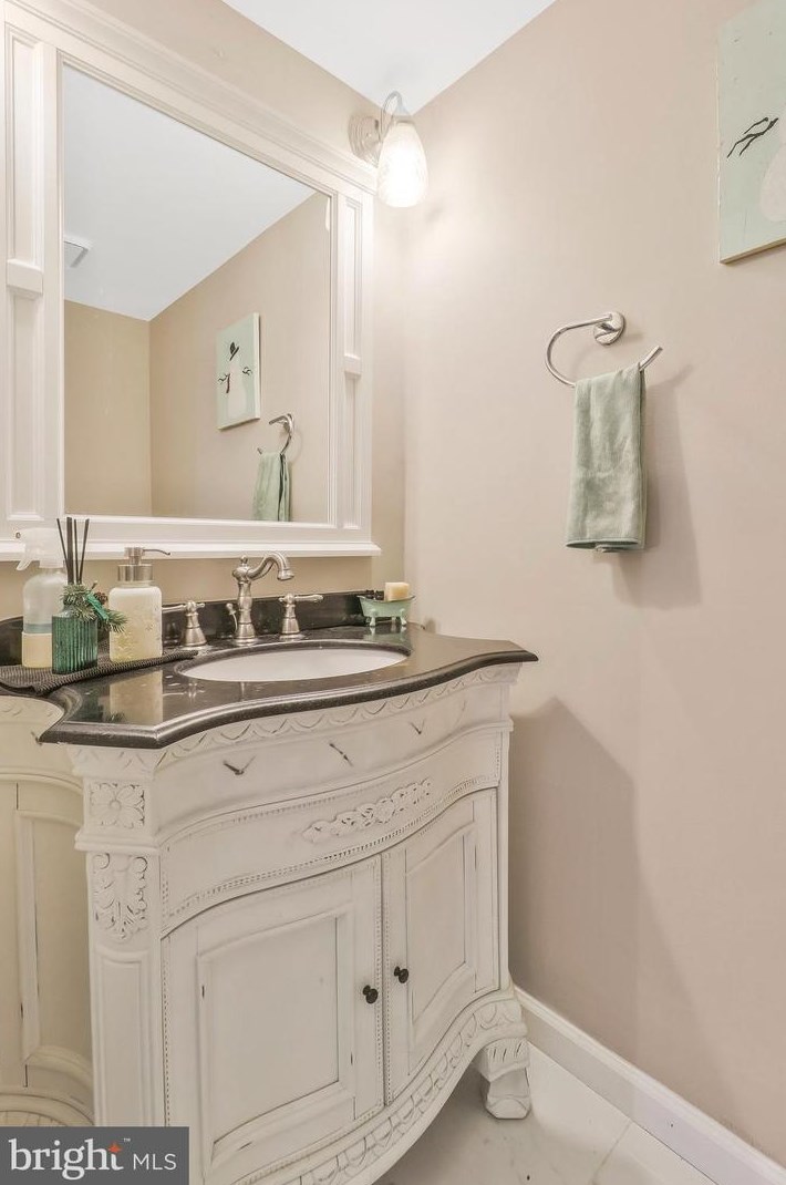 500 Dobbin Ct, Accokeek MD 20607-2037 exterior