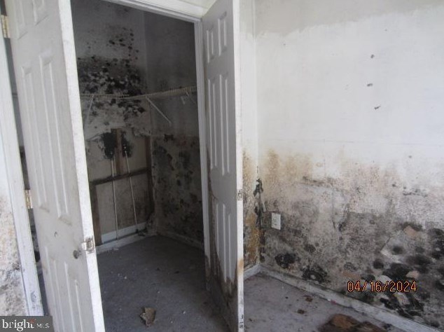 1208 Elfin Ave, Capitol Heights MD 20743-3958 exterior