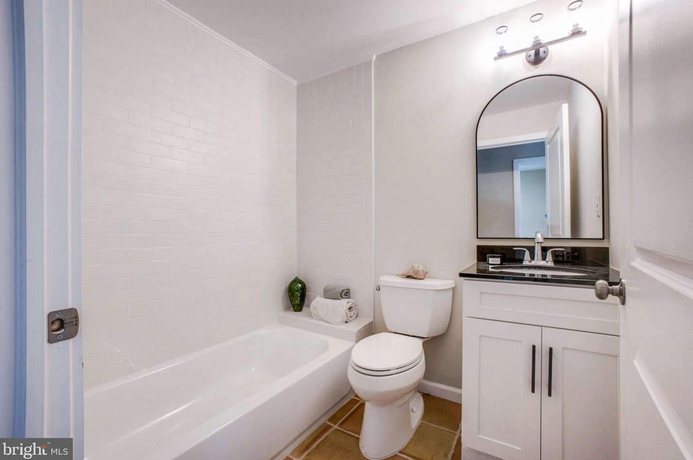 612 Drum Ave, Capitol Heights MD 20743-3950 exterior