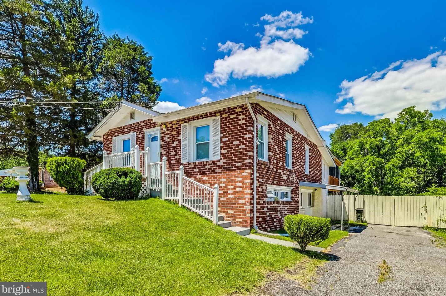 9714 Franklin Ave, Lanham, MD 20706