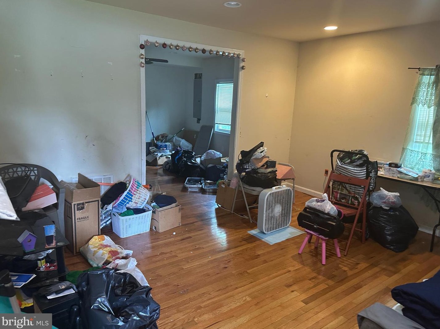 6004 Woodland Ln, Clinton, MD 20735