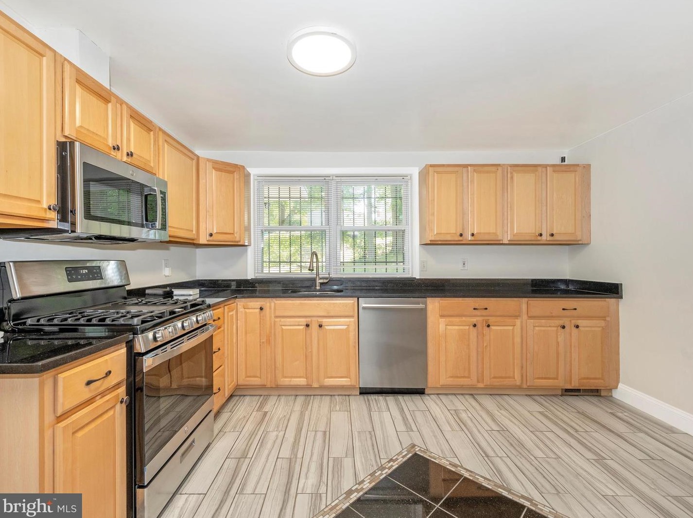 630 Capitol Heights Blvd, Capitol Heights MD  20743-2901 exterior