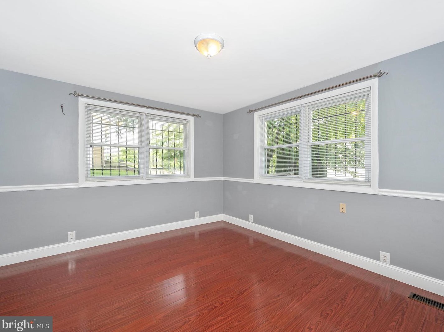 630 Capitol Heights Blvd, Capitol Heights MD  20743-2901 exterior