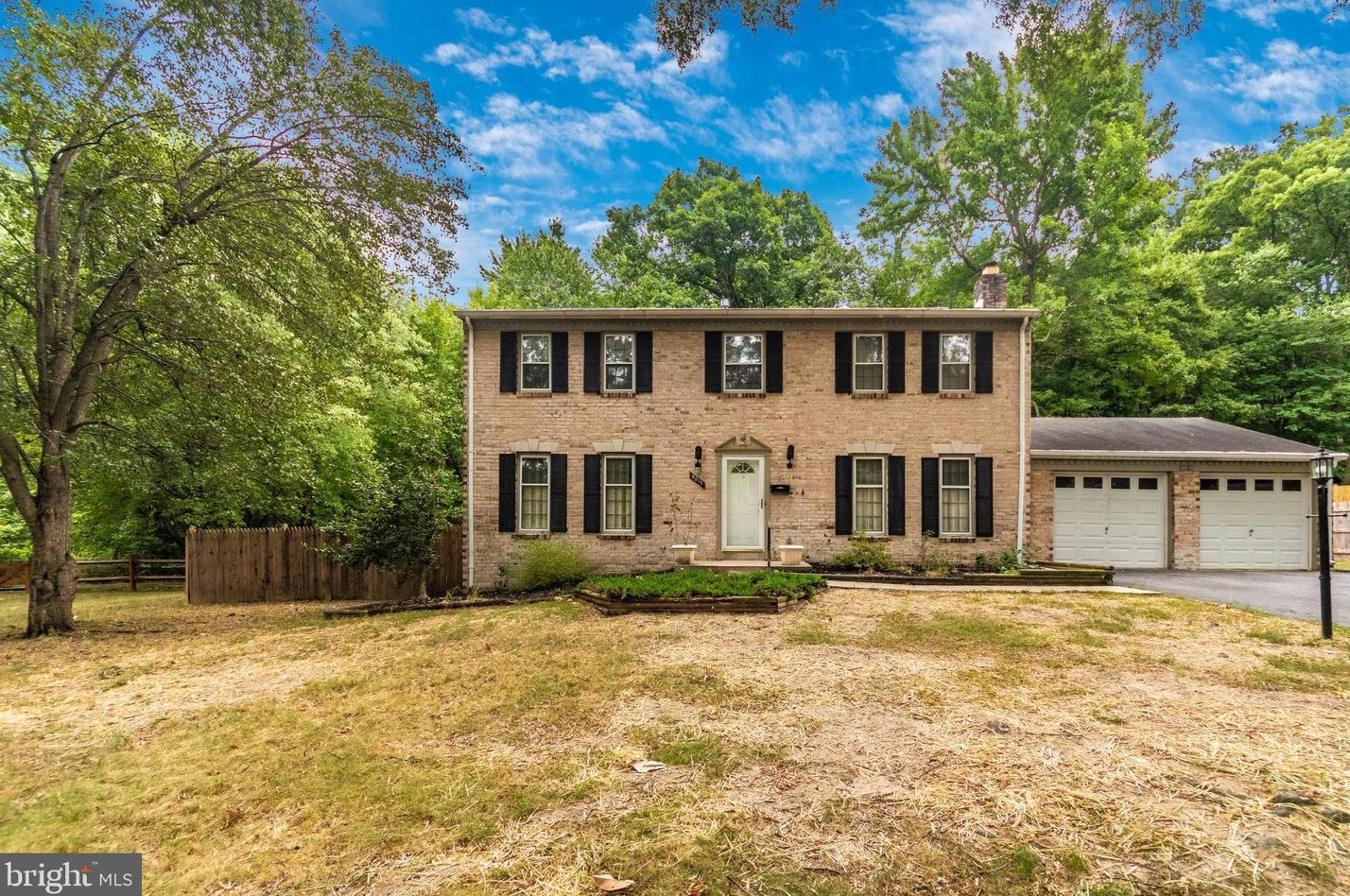 9015 Gettysburg Ln, College Park, MD 20740