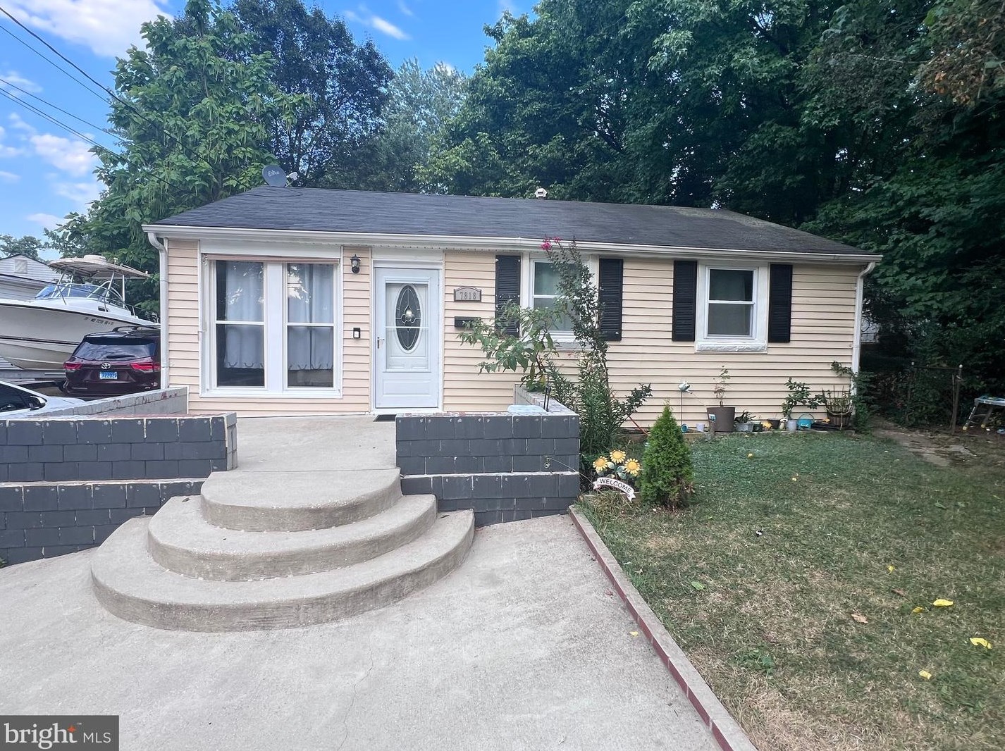 7818 Glenarden Pkwy, Lanham, MD 20706