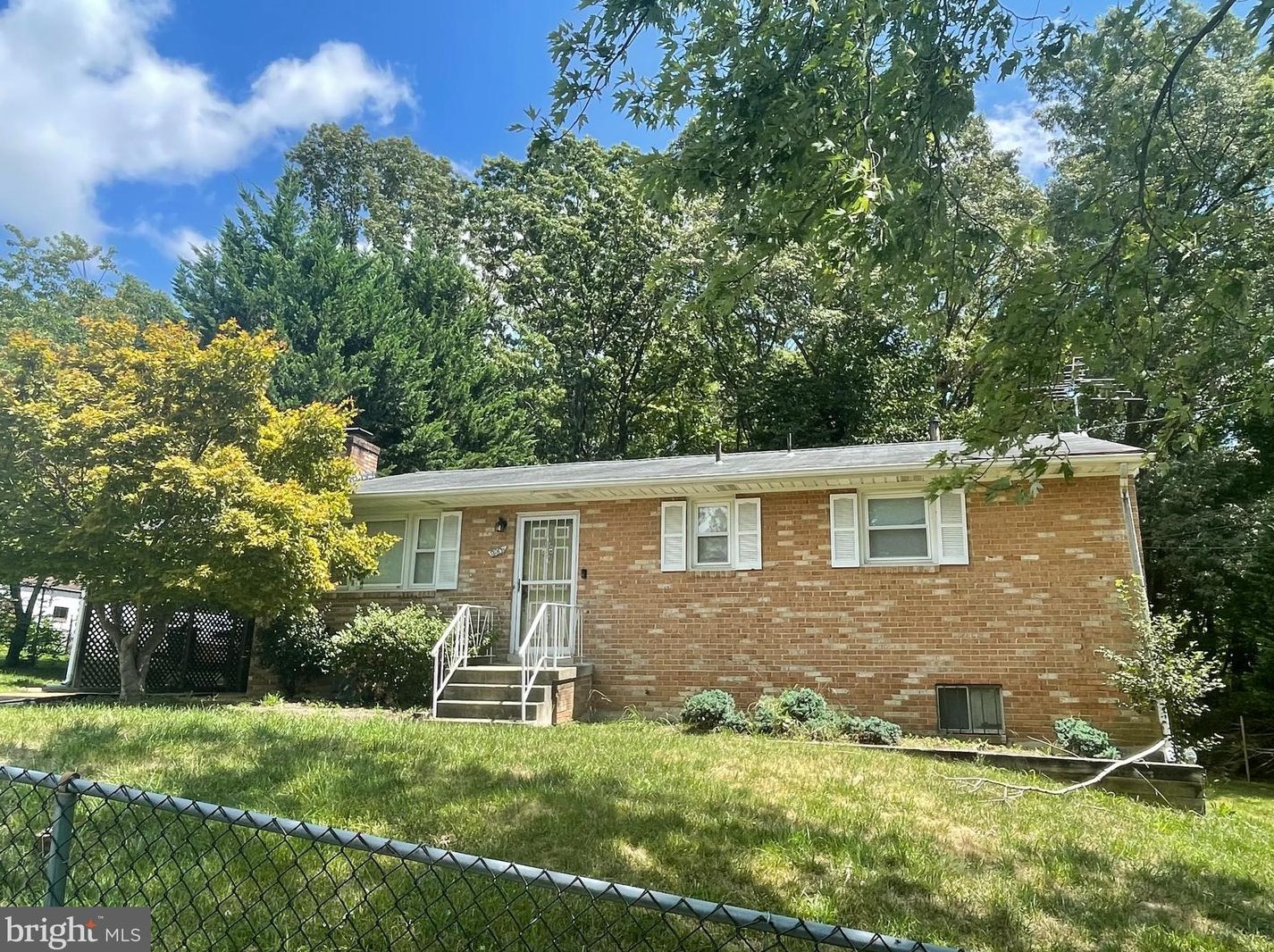 8904 Cheltenham Ave, Clinton, MD 20735