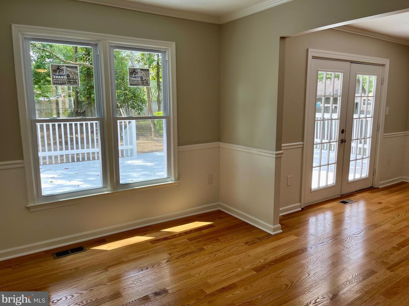 8705 Nightingale Dr, Lanham, MD 20706