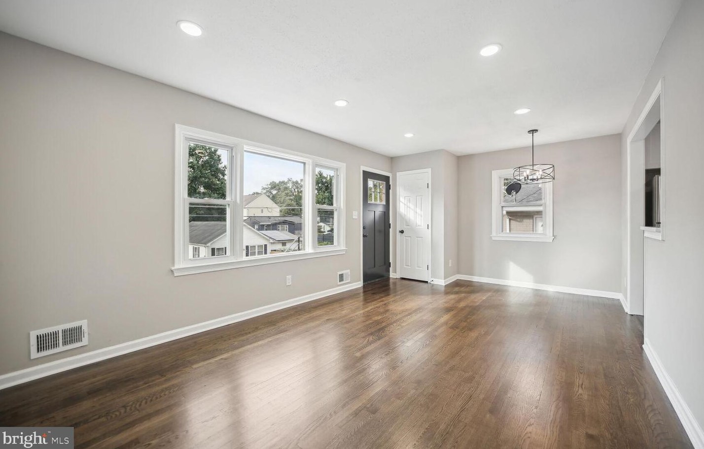 1015 Drum Ave, Capitol Heights, MD 20743