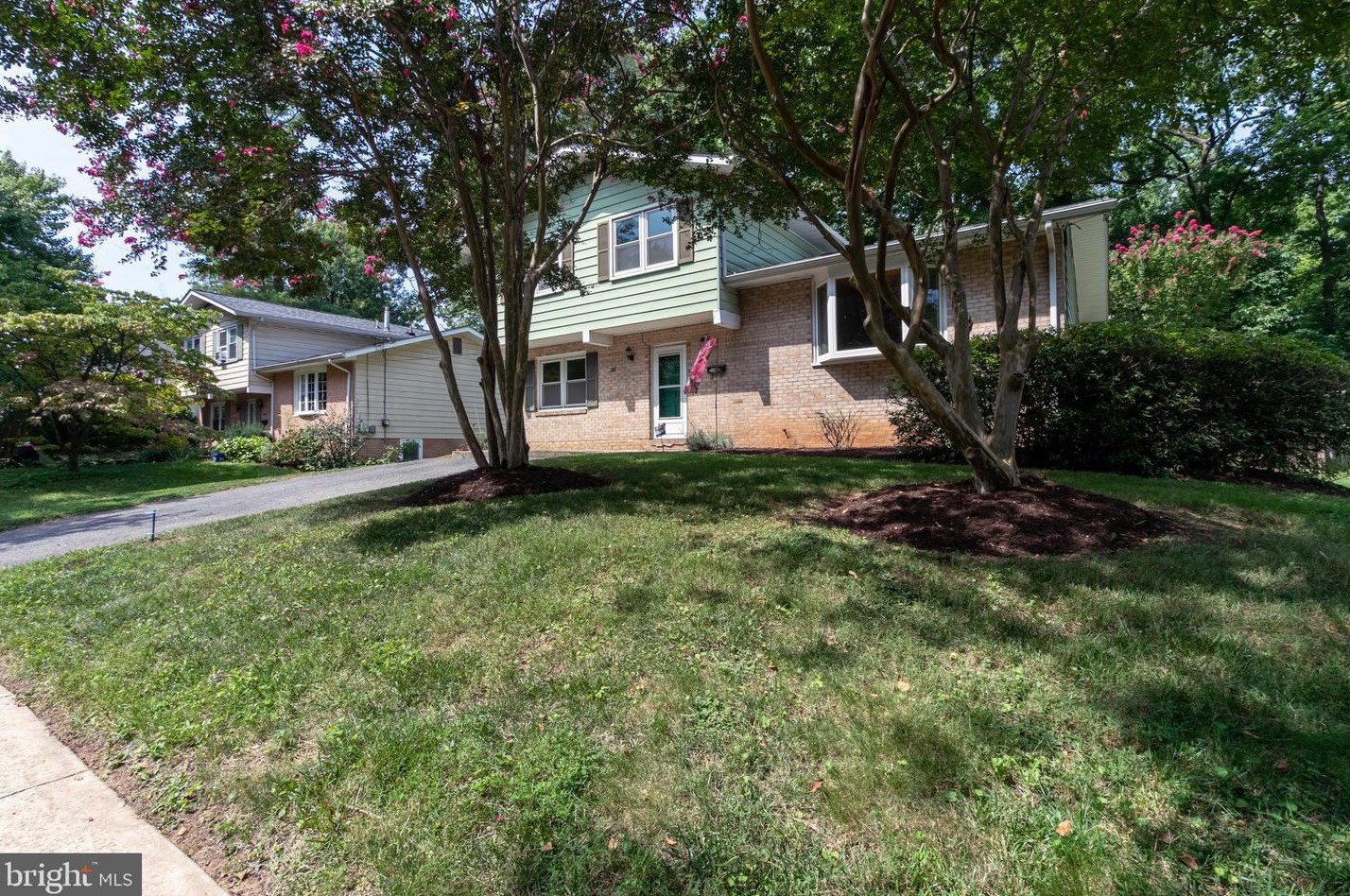 237 Lastner Ln, Greenbelt, MD 20770