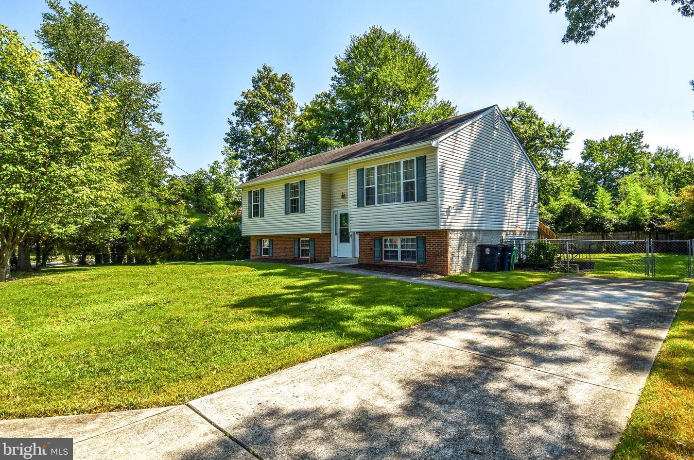 6035 Naval Ave, Lanham, MD 20706