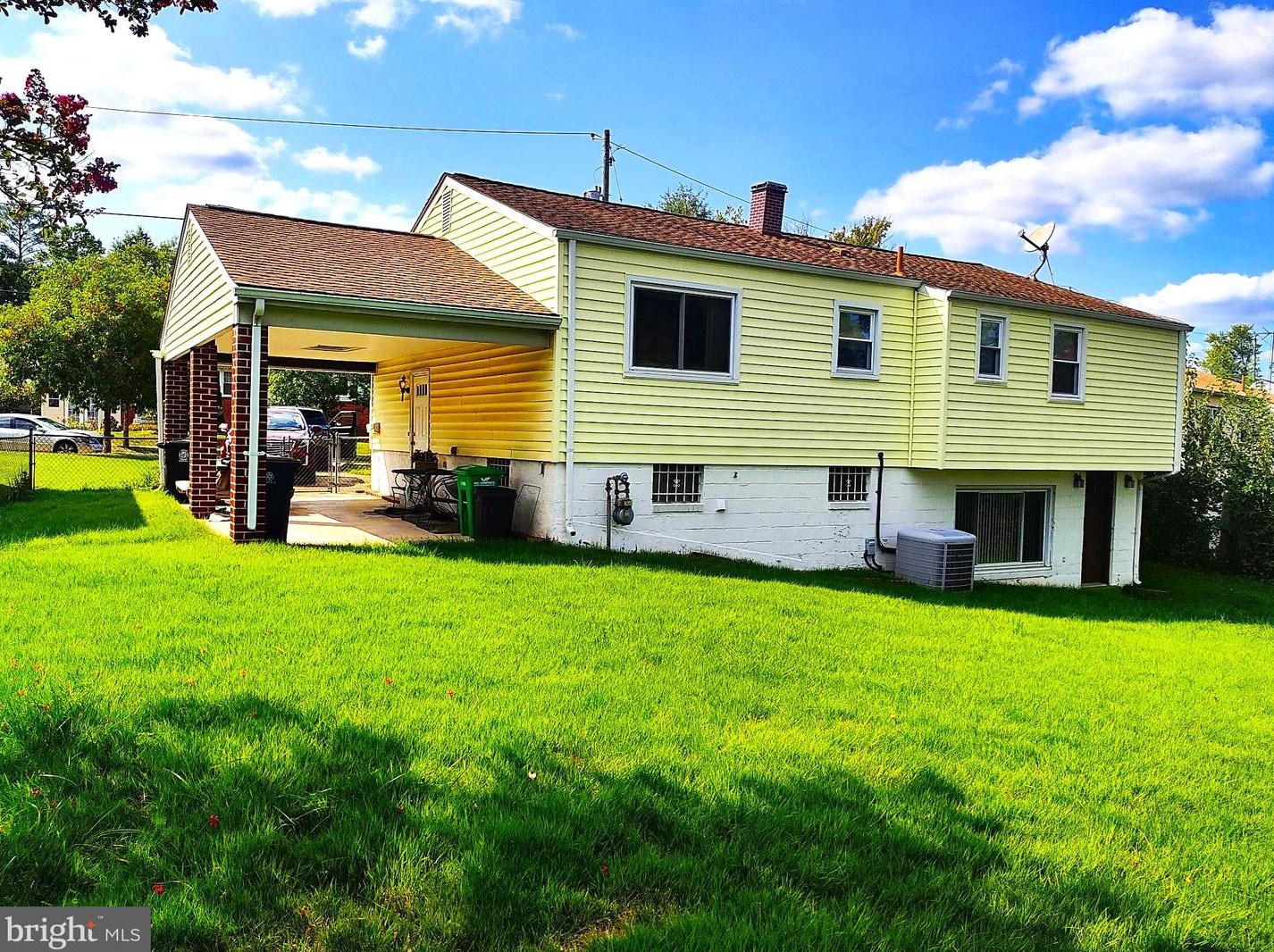 7531 Newberry Ln, Lanham, MD 20706