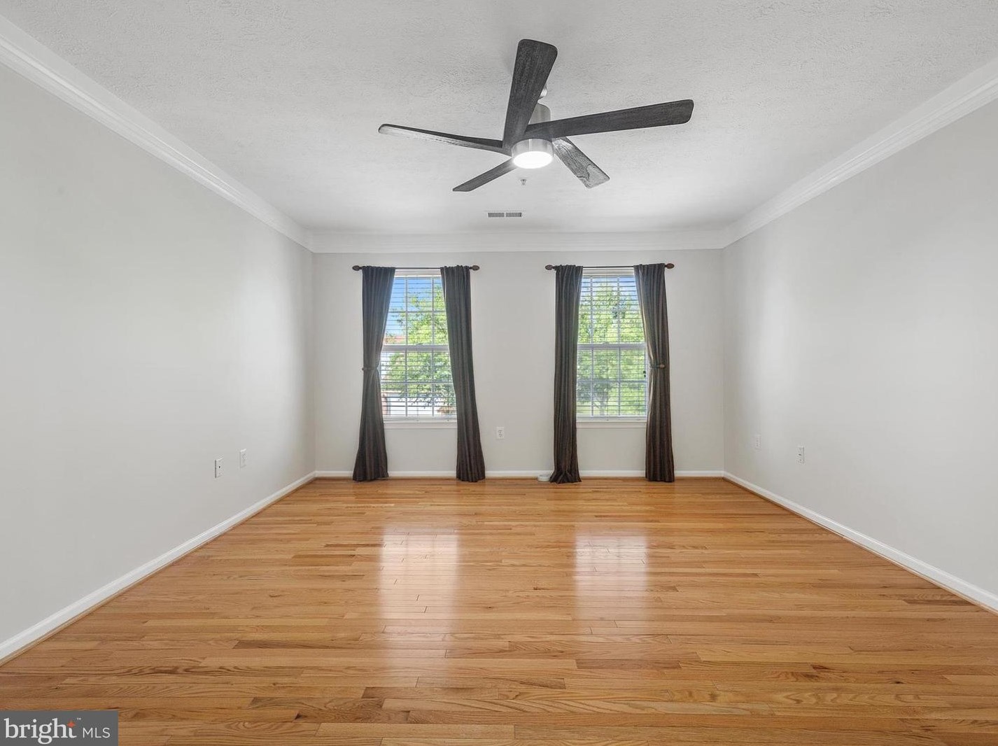 7505 Castle Rock Dr, Clinton MD 20735-1870 exterior