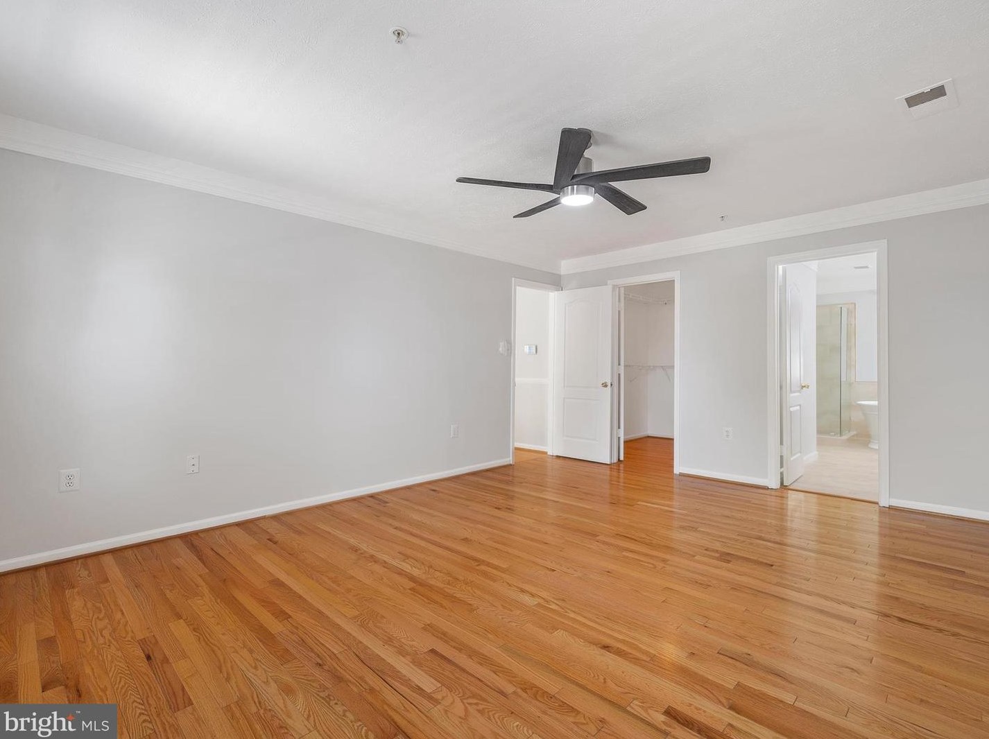 7505 Castle Rock Dr, Clinton MD 20735-1870 exterior