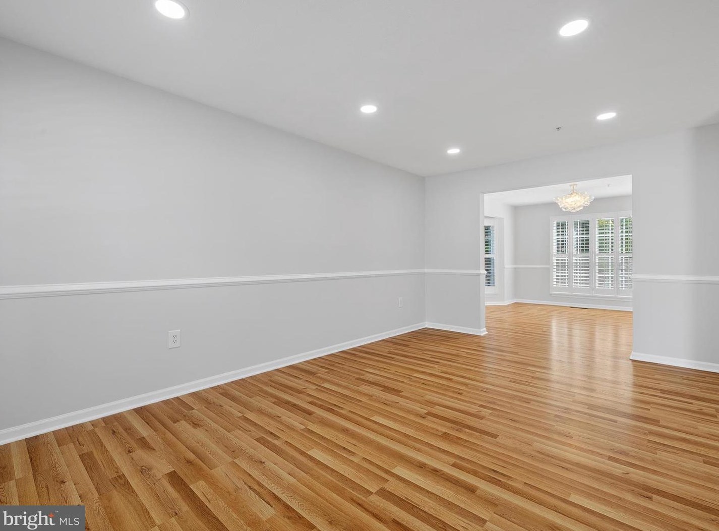 7505 Castle Rock Dr, Clinton MD 20735-1870 exterior