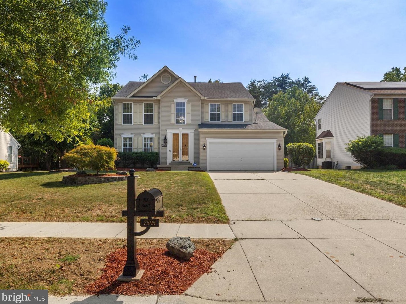 7505 Castle Rock Dr, Clinton MD 20735-1870 exterior