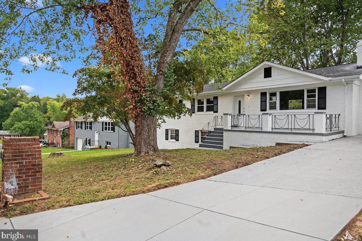 6923 Briarcliff Dr, Clinton, MD 20735