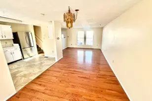 8017 Tiffany Ln, Lanham, MD 20706 - Photo 4