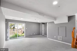 2033 S Anvil Ln, Temple Hills, MD 20748 - Photo 34