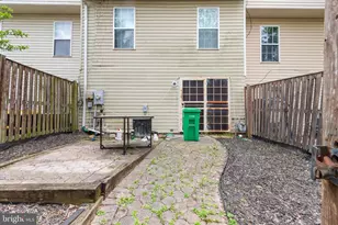 2033 S Anvil Ln, Temple Hills, MD 20748 - Photo 36