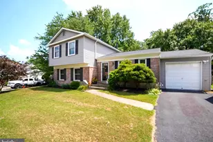 6403 Park Hall Dr W, Laurel, MD 20707 - Photo 2