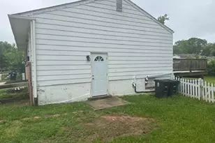 7520 Wilhelm Dr, Lanham, MD 20706 - Photo 2