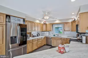 3900 Chapel Forge Dr, Bowie, MD 20715 - Photo 8
