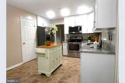 8307 Satinleaf Court, Bowie, MD 20715 - Photo 4