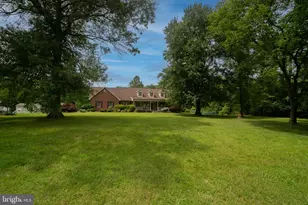 6904 Burch Hill Rd, Brandywine, MD 20613 - Photo 2