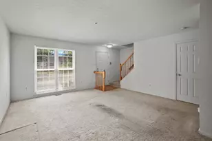 9917 Raintree Way, Clinton, MD 20735 - Photo 4