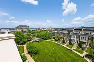 510 Overlook Park Dr, Oxon Hill, MD 20745 - Photo 2