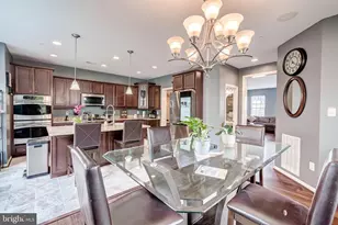 510 Overlook Park Dr, Oxon Hill, MD 20745 - Photo 18