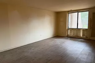 3315 Huntley Sq Dr, Temple Hills, MD 20748 - Photo 4