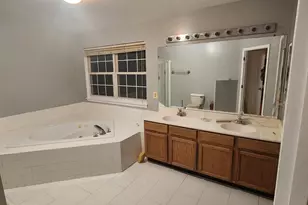 10203 Thundercloud Ct, Springdale, MD 20774 - Photo 2