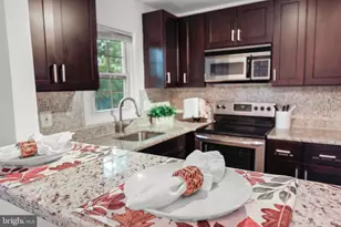 5802 Shepherd Ln, Lanham, MD 20706 - Photo 2