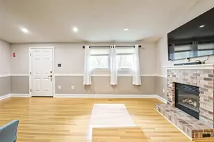 9907 Treetop Ln, Lanham, MD 20706 - Photo 14