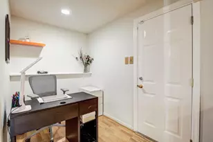 9907 Treetop Ln, Lanham, MD 20706 - Photo 58