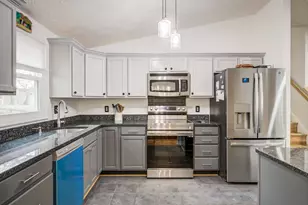 9907 Treetop Ln, Lanham, MD 20706 - Photo 30