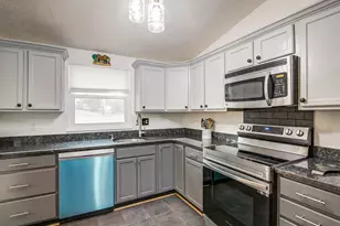 9907 Treetop Ln, Lanham, MD 20706 - Photo 34