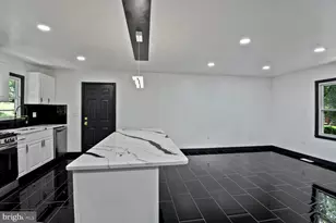 3604 Halloway N, Upper Marlboro, MD 20772 - Photo 8