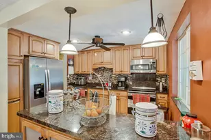 12909 Mayflower Pl, Bowie, MD 20720 - Photo 8