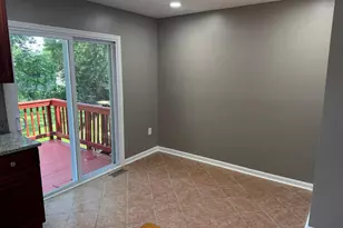 8216 Dellwood Ct, Lanham, MD 20706 - Photo 32